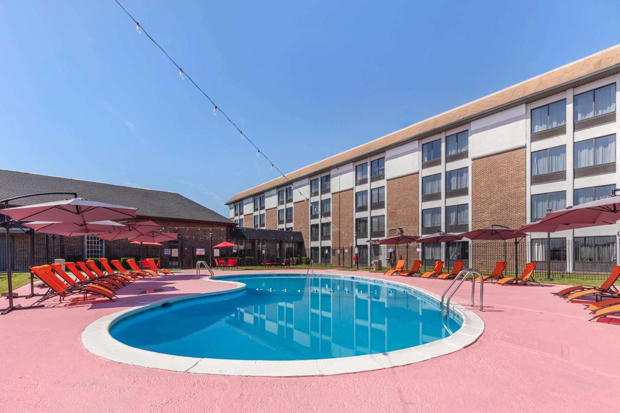 Comfort Inn & Suites Aberdeen Exterior photo