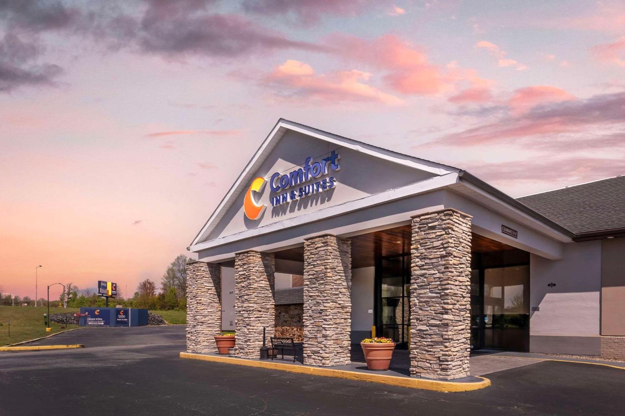 Comfort Inn & Suites Aberdeen Exterior photo
